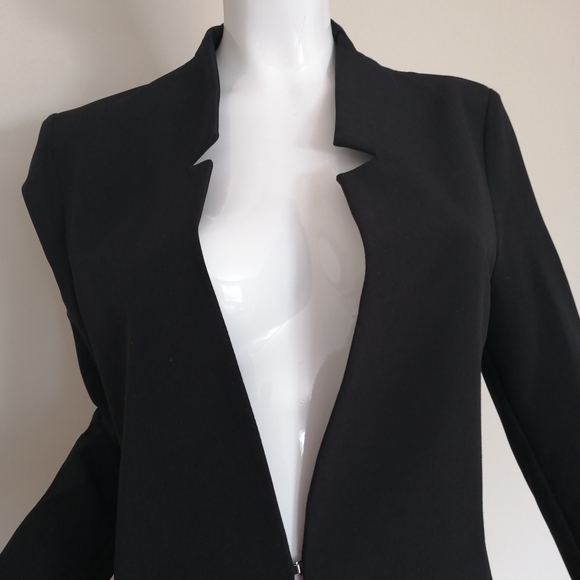 Axara Paris M Sophisticated Women's Black Blazer - Picture 5 of 8